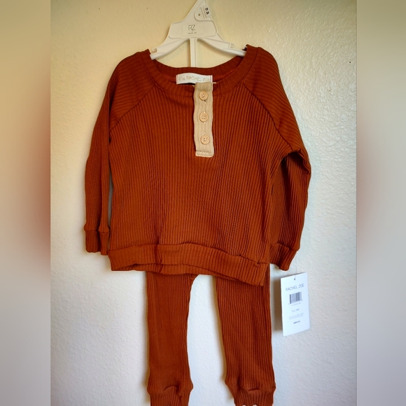 Rachel Zoe Long Sleeve Rust 2pc Set Sz 18 months - Picture 1 of 4